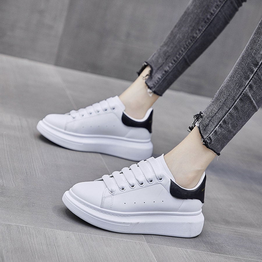 Giay-sneaker-nu-de-cao-trang-got-den-5.jpg